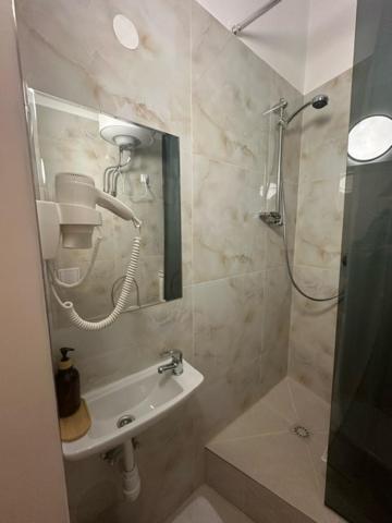 Datri Petite 8 Wien